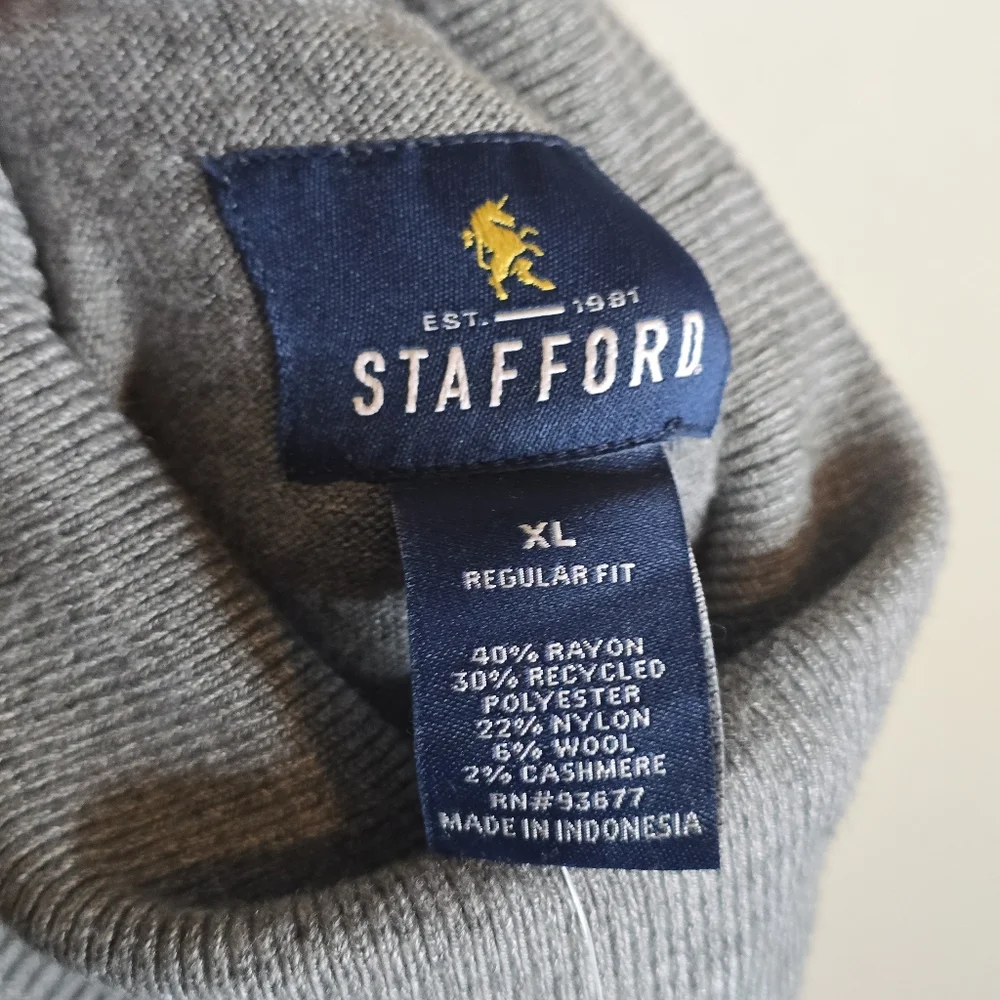 Stafford Mens XL Grey knit turtle neck new